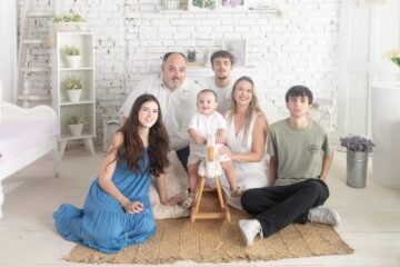 Quem é Dra. Paloma Libanio? A trajetória da Dra. Paloma Libanio é marcada por conhecimento, compromisso e amor pela saúde pública.
