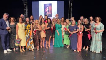 Espetáculo de Amor e Esperança emociona o público no Teatro Municipal de Marília