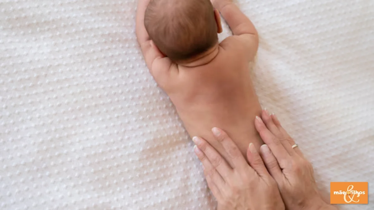 Guia de Cuidados com a Pele do Bebê: Higiene do Recém-Nascido (0 a 30 dias)