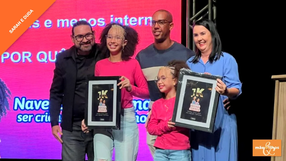 “Navegar é bom, mas ser criança é bem melhor!” – Dizem Sarah e Duda