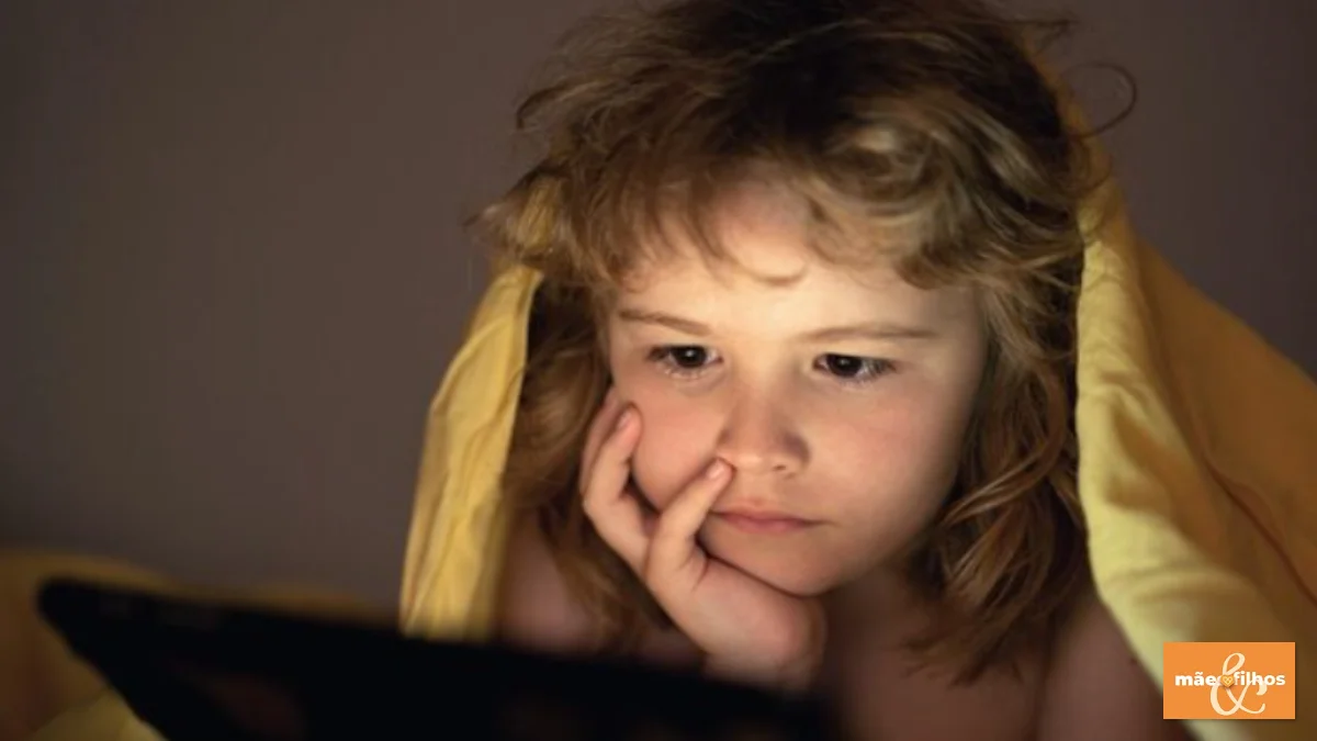 Menos tela, mais infância: o impacto silencioso da tecnologia no desenvolvimento das crianças