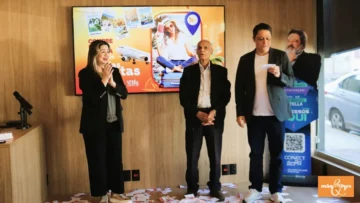 Sorteio no Varejo: Consumidora Ganha Viagem para a Bahia da Associação Comercial